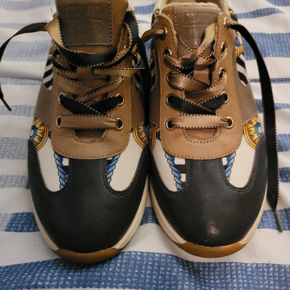 Mam'zelle Women's Sneakers - Size 6.5 - MINT! - Picture 2 of 6